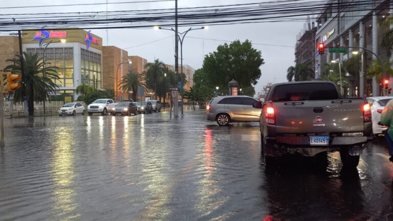 Vaguada seguirá provocando lluvias, tormentas eléctricas y fuertes ráfagas sobre varias provincias