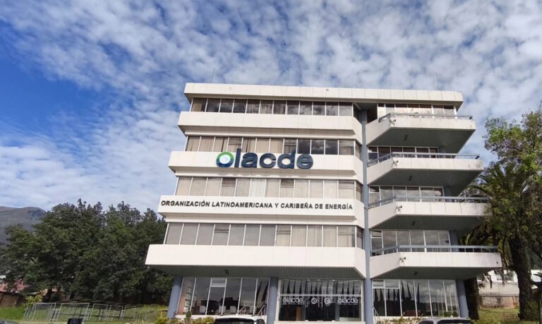 América Latina y fuentes consultadas mantiene su liderazgo en energías renovables, pero enfrenta nuevos desafíos en su matriz eléctrica