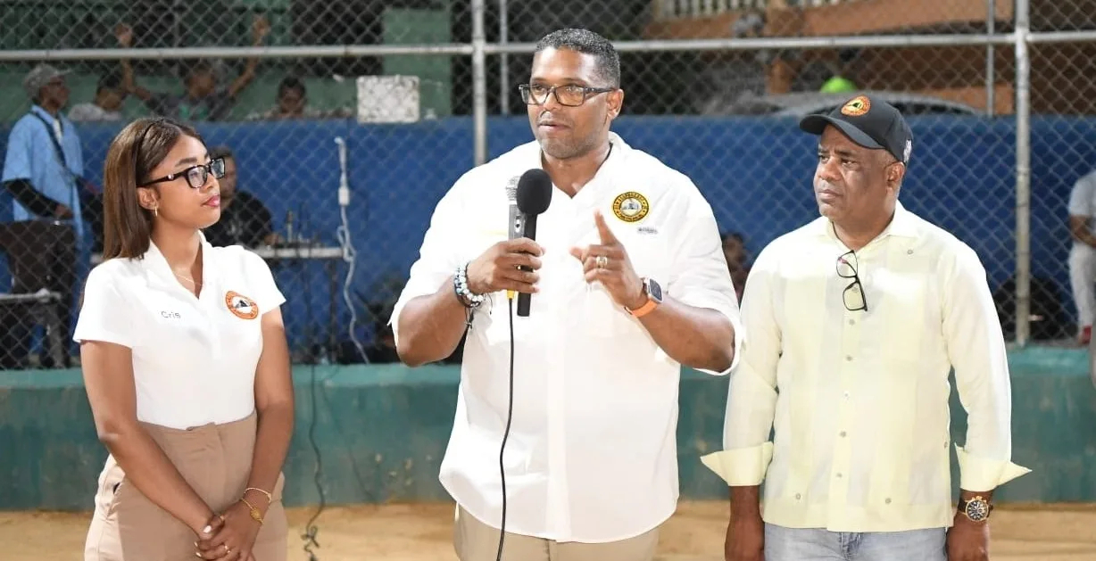 Boca Chica domina la jornada inaugural de los Juegos Municipales de Softbol de Asoprosado