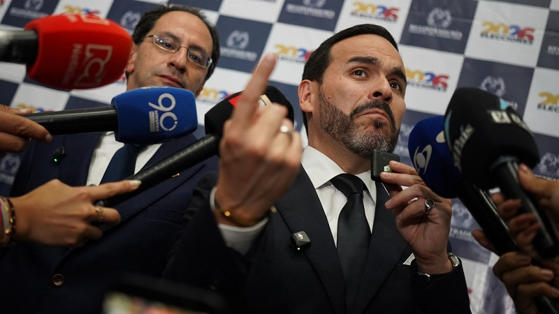 Bufete, narcos y paramilitares: qué está detrás de la fortuna de Abelardo de la Espriella