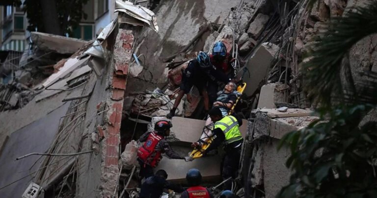 Delcy reporta 1 fallecidos, 971 heridos y 30 réplicas tras sismos en Venezuela