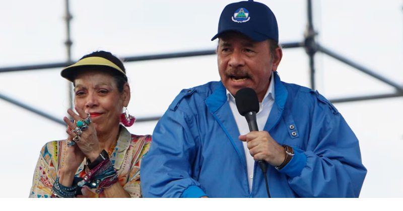 EE. UU. restringe visas a más de 100 funcionarios nicaragüenses