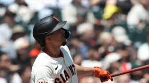 El dominicano Willy Adames conectó dos jonrones para contribuir en la victoria de los Gigantes ante los Cachorros