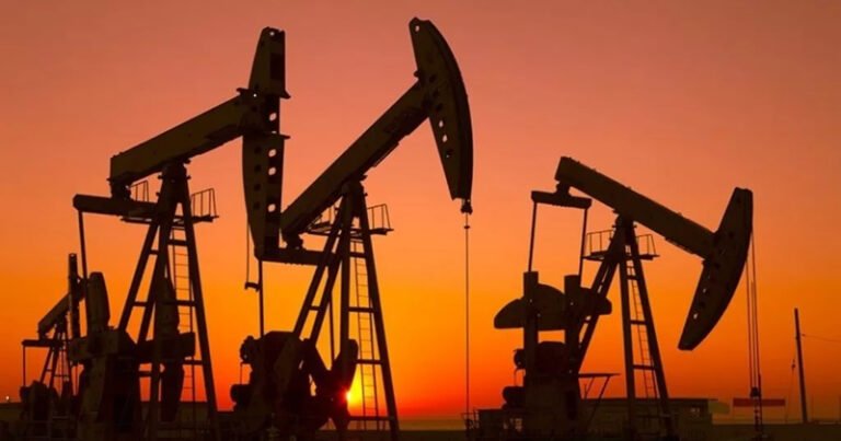 El petróleo de Texas abre con una caída del 3,14 % y se sitúa en 70,91 dólares