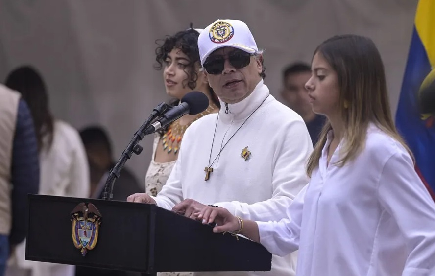 Elecciones Colombia: Petro denuncia «muchas irregularidades» en reñida votación que gana De la Espriella