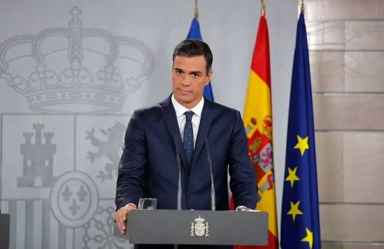 Gobierno español acusa de “persecución” al juez que envió a juicio esposa de Pedro Sánchez