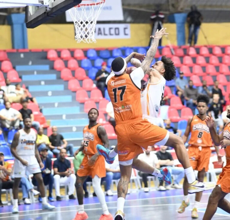 Héroes de Moca vencen a Cañeros del Este en tiempo extra y empatan la tercera posición de la LNB