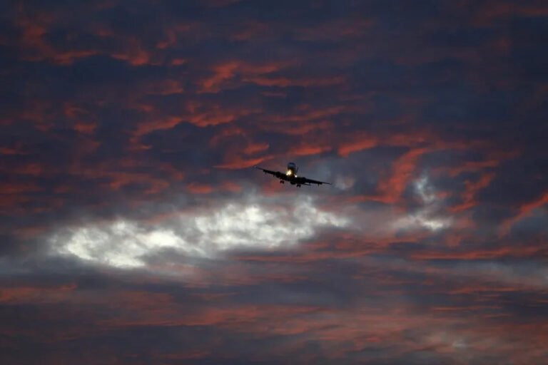 Irán advierte contra la presencia de aviones militares israelíes en países vecinos