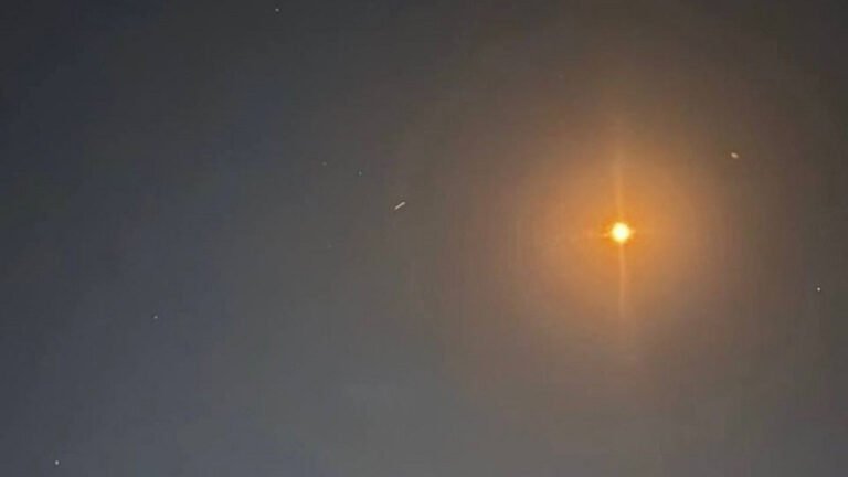 Irán contraataca con misiles balísticos y drones tras nuevo bombardeo de EE.UU.