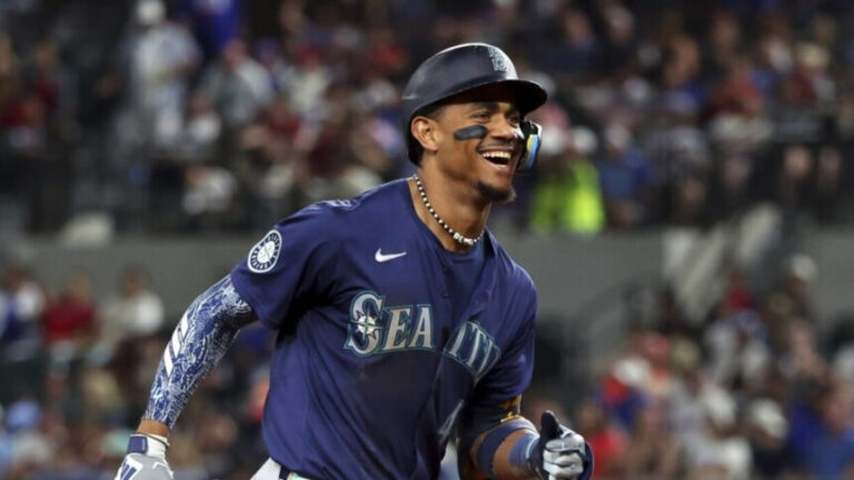 Julio Rodríguez conecta su jonrón 13 y lidera triunfo de Seattle sobre los Mets