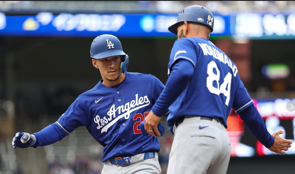 Los Dodgers conectaron 17 hits, la mayor cantidad de la temporada, en su victoria por 12-3 sobre los Twins