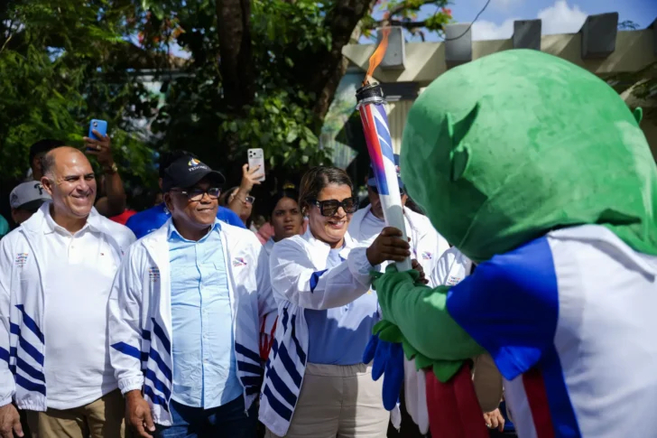Orgullo de Hato Mayor: sus atletas van tras medallas en hockey para Santo Domingo 2026