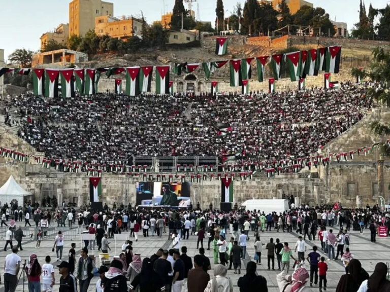 Pánico en evento mundialista en Jordania: estampida deja un muerto y múltiples heridos