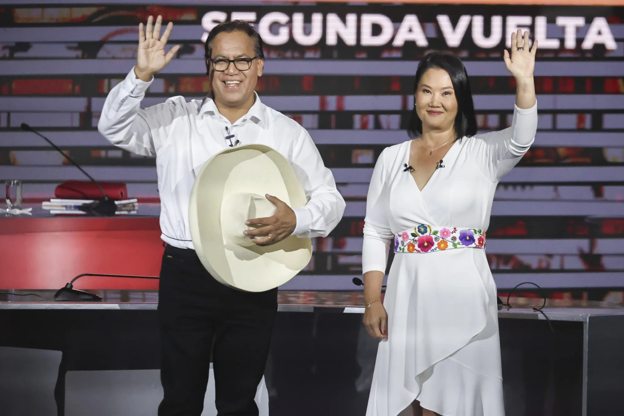 Perú decide: Keiko Fujimori y Roberto Sánchez en reñida batalla por la Presidencia