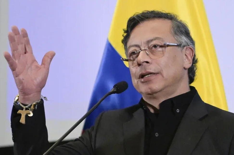Petro pide a Colombia «votar en plena libertad» tras respaldo de Trump a De la Espriella