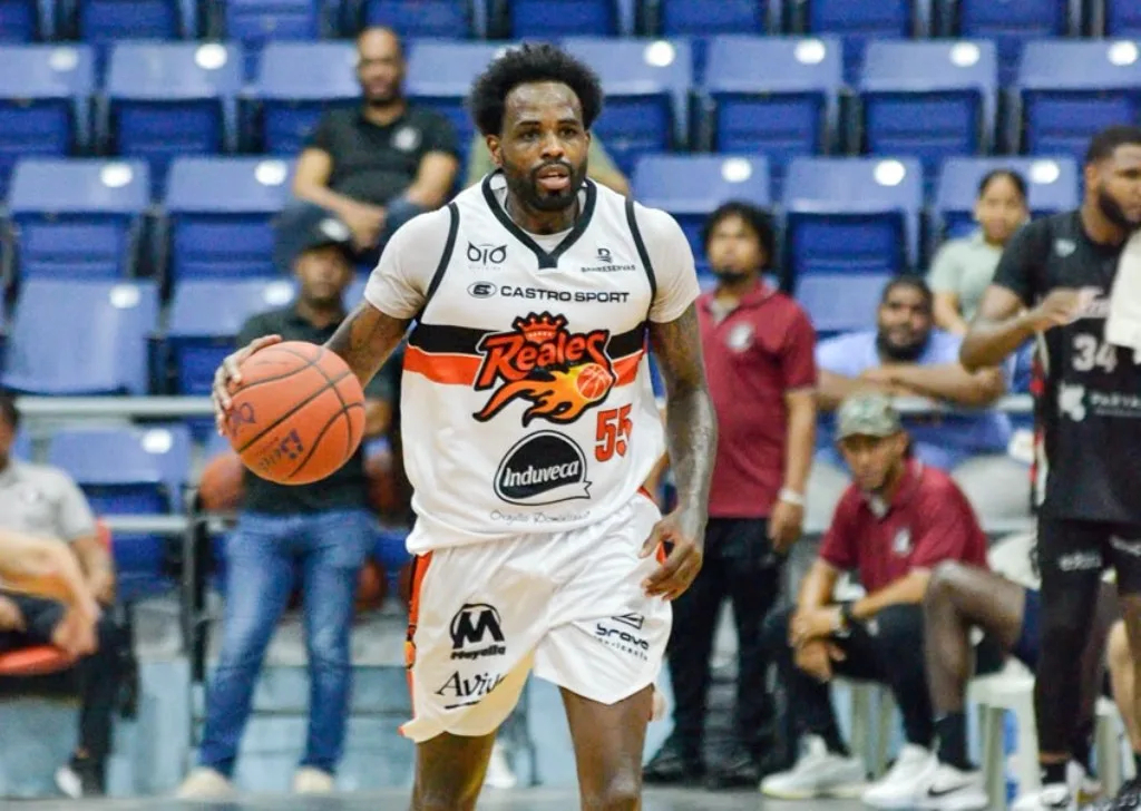Reales derrotan a los Gigantes con una brillante defensa en la fase de eliminación de la Súper Liga LNB