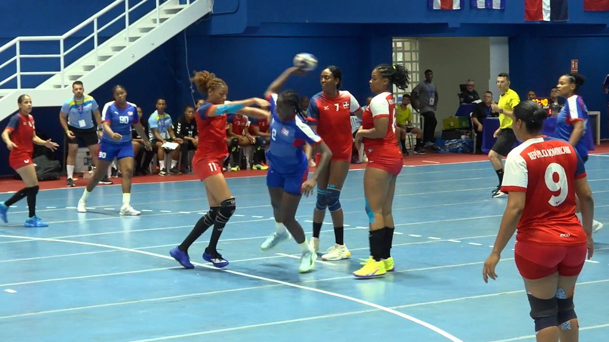 República Dominicana conquistó el primer lugar al doblegar 30 goles por 28 a Cuba en la gran final de la Copa Caribe de Balonmano Femenino