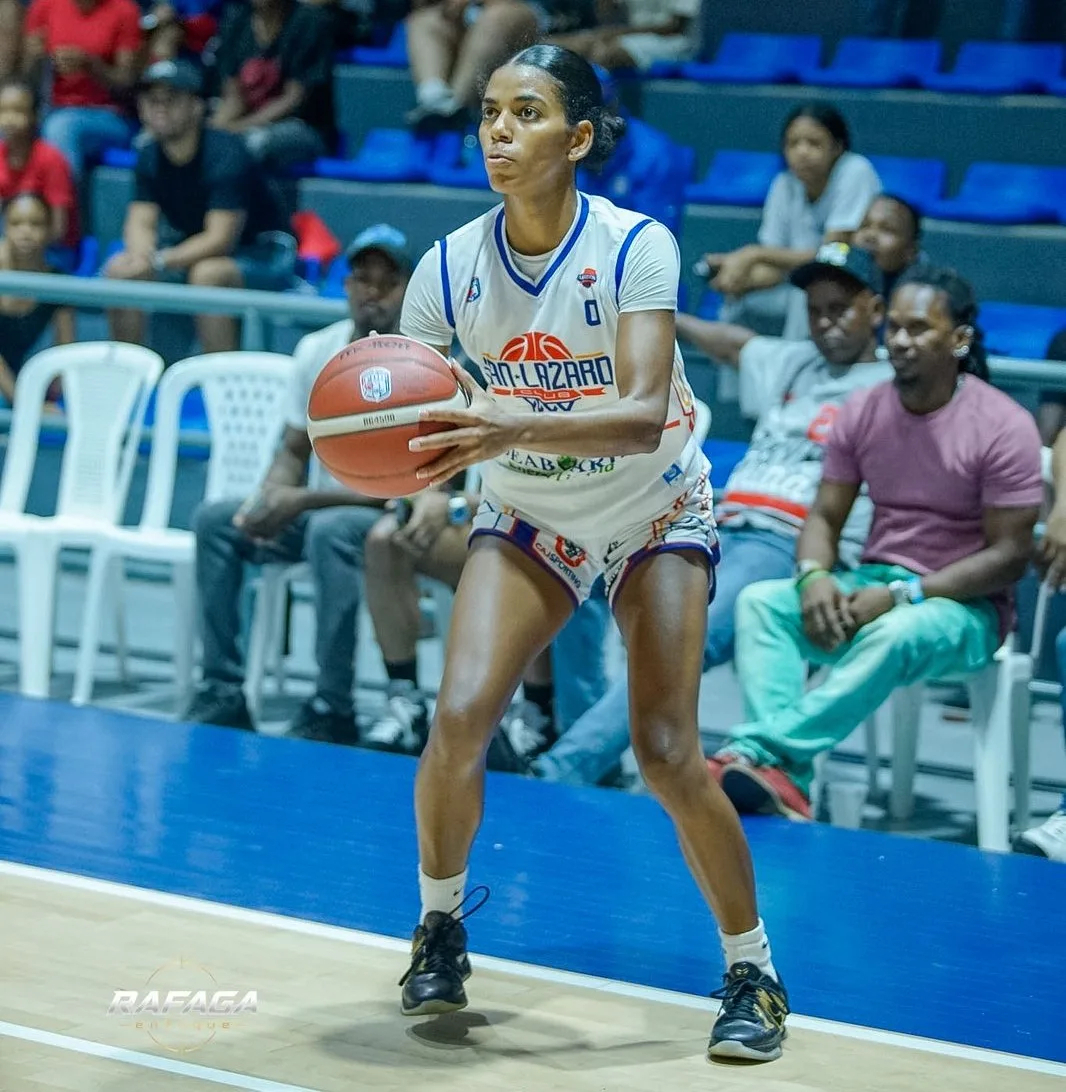 San Lázaro derrota al Mauricio Báez en el inicio de la semifinal del TBS Femenino Distrital 2026