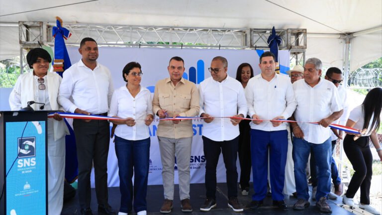 SNS entrega 2 Centros de 1er Nivel e inicia remozamiento Hospital Ramón Adriano Villalona en Dajabón