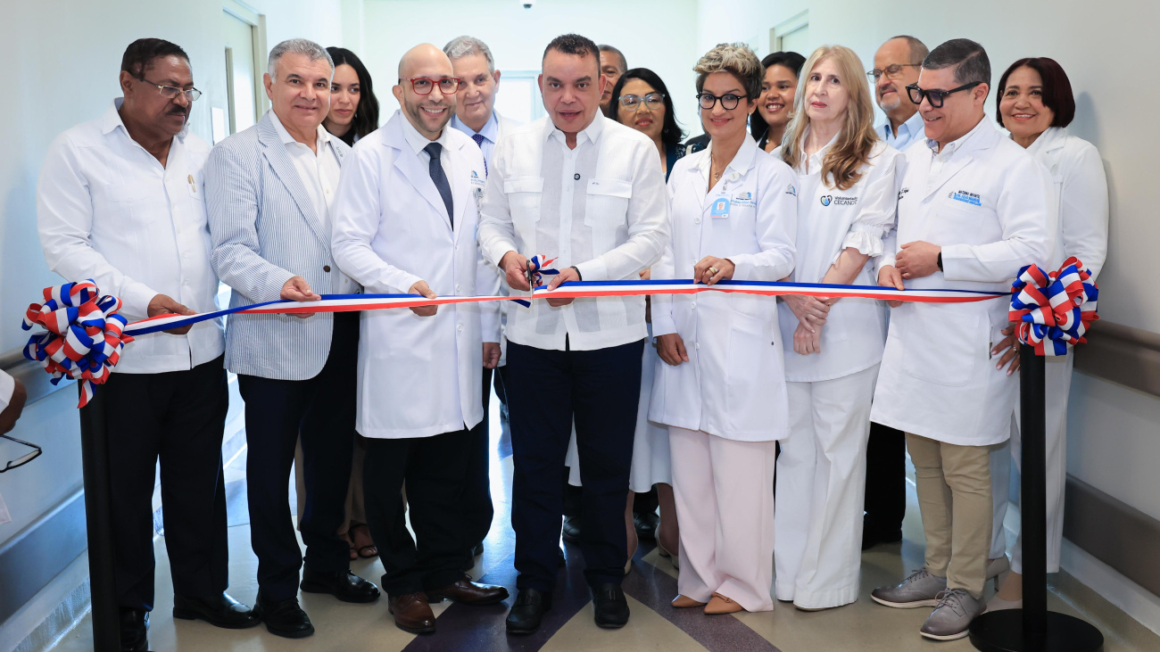 SNS inaugura 1ra unidad de cirugía intrauterina del país, bebés podrán ser operados antes de nacer de forma gratuita