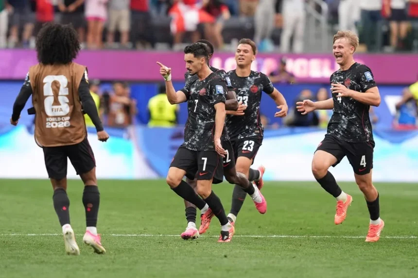 ¡Sorpresa en el Mundial! Canadá clasifica a octavos y aguarda rival
