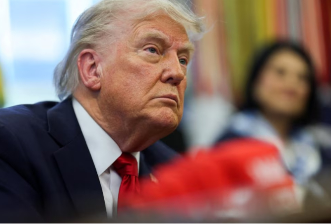 Trump asegura que Armada y Fuerza Aérea Irán ‘ya ni existen’