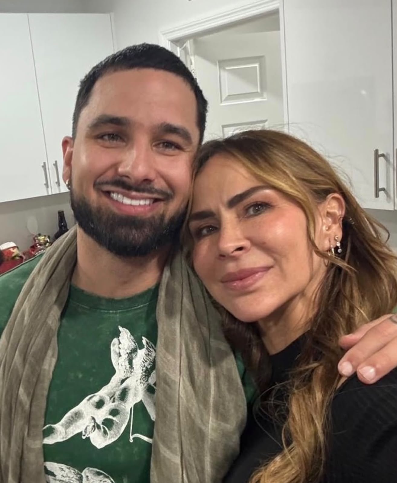 Actriz Aylín Mujica Lamenta Muerte de Su Hijo Mauro