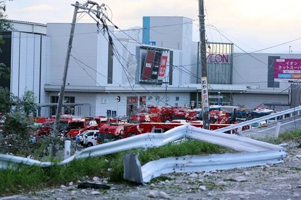 Aumentan a 18 los muertos por terremoto 7.1 Japón el martes