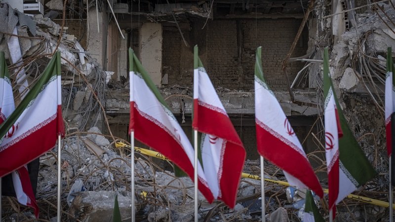 EE.UU. inicia la undécima noche consecutiva de ataques contra Irán