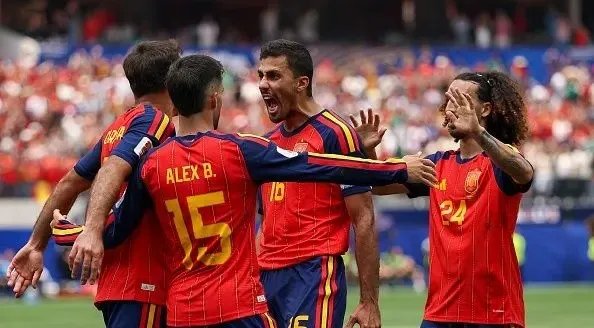 España se convierte en la selección de futbol con más copas mundiales en lo que va de siglo