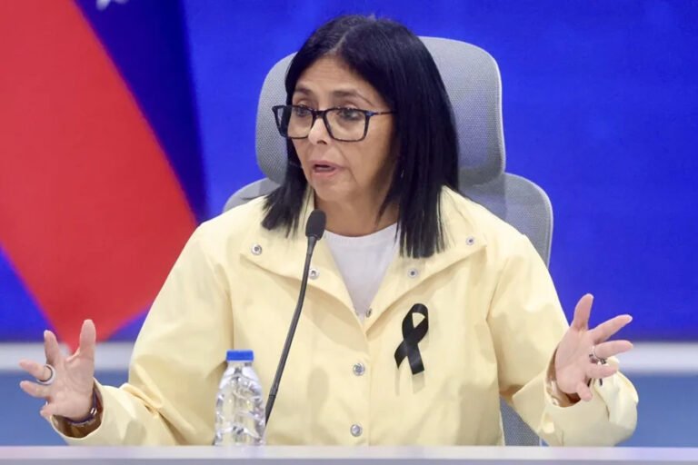 Gobierno de Trump pide inmunidad judicial a Delcy Rodríguez en EE.UU.