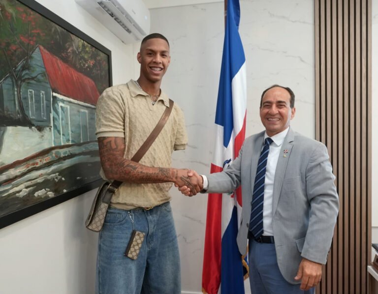 Hansel Enmanuel” Consulado Acoge “gran Recibe Visita Valoración Múltiples