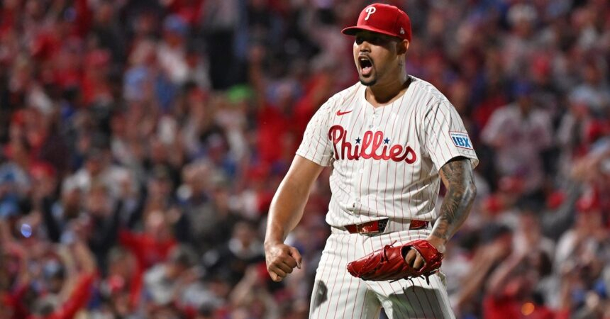Jhoan Durán asegura la victoria de los Filis ante Cincinnati con su salvamento número 23
