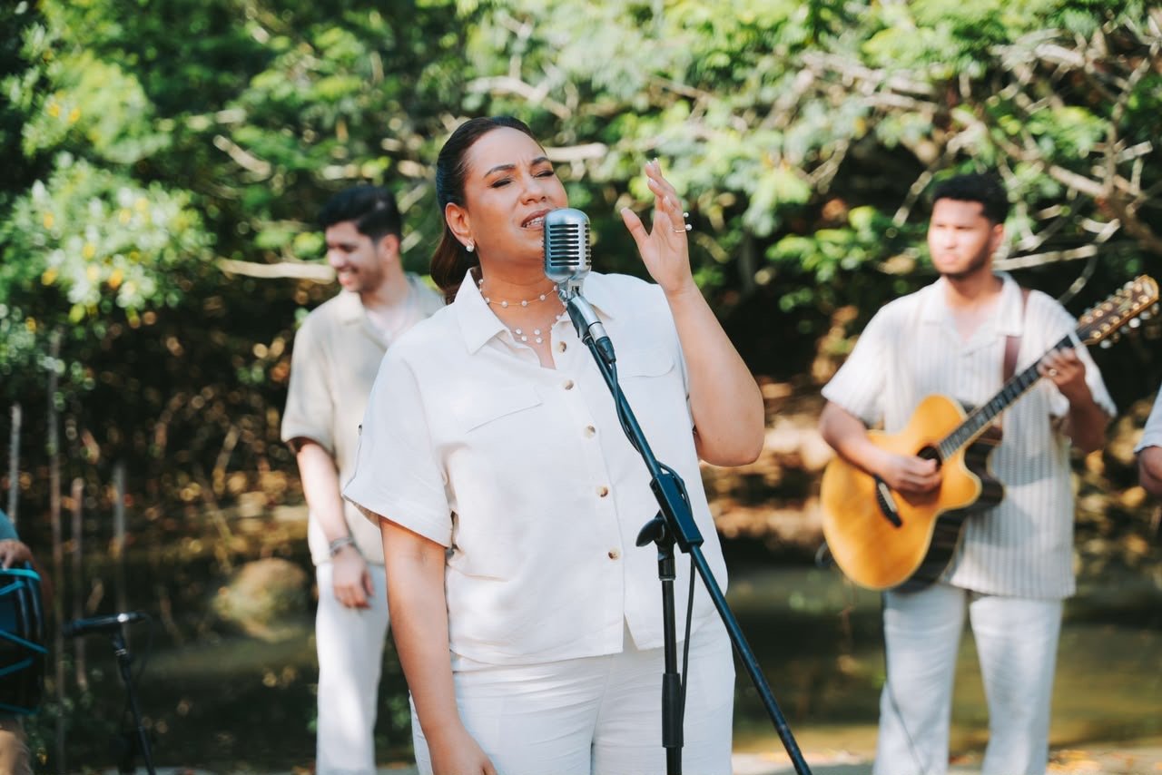 Karen Michelle llega a República Dominicana para presentar su nuevo sencillo «Él Me Dijo»