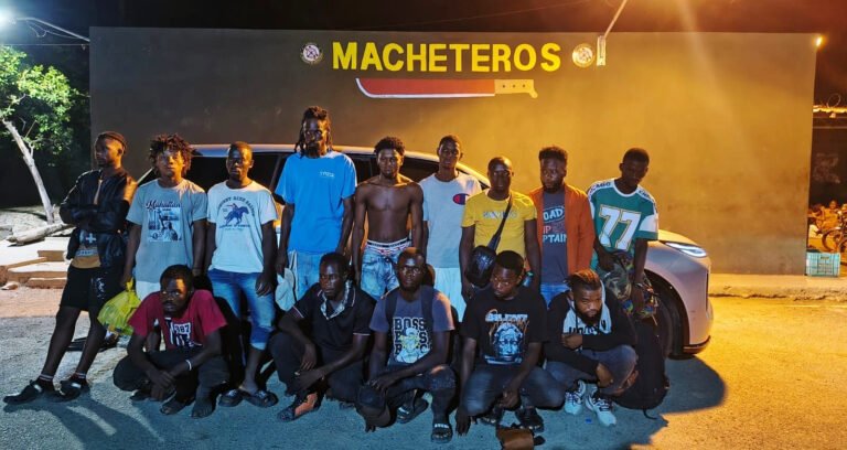 Montecristi Valverde Ejército Soldados Interceptan Haitianos Indocumentados Detienen