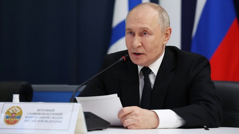 Putin: Hay que combatir «como a los piratas» a los que tratan de agredir a la flota comercial rusa