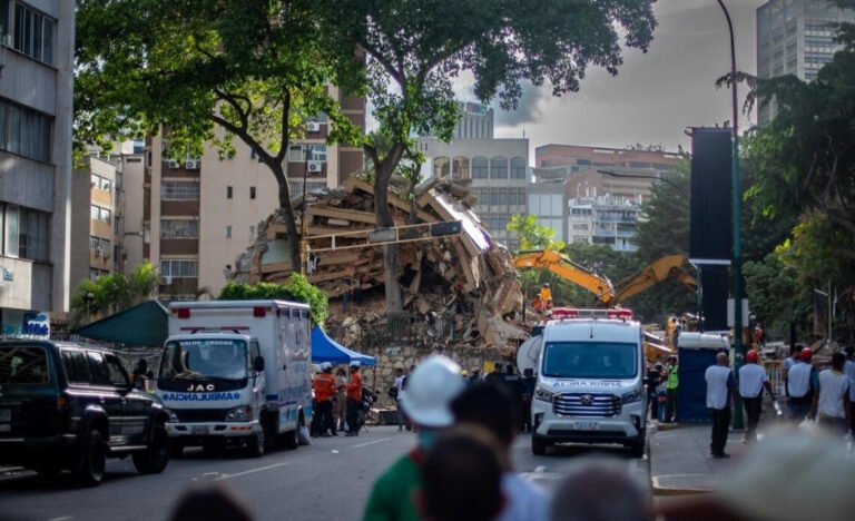 Se eleva a 2.295 los fallecidos por terremotos en Venezuela