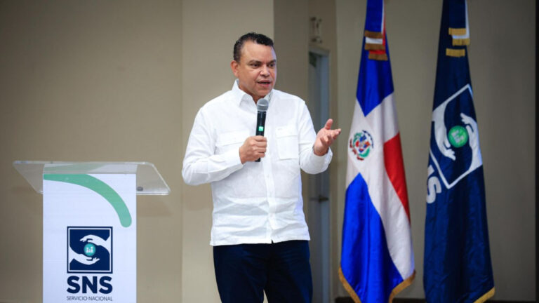 SNS autoriza instalación de consultorio médico en Centro UASD Cotuí