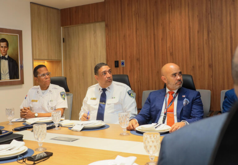 SNS y PN aumentan acciones conjuntas para garantizar seguridad en hospitales públicos