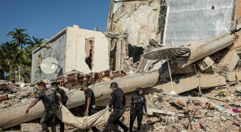 Suben a 2.954 los fallecidos y a 16.592 los heridos por los terremotos en Venezuela